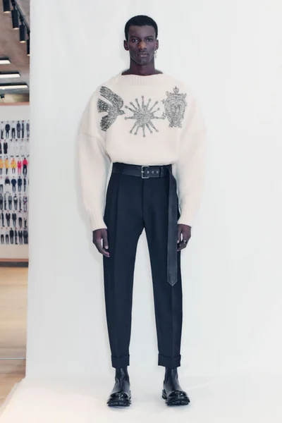Look 14